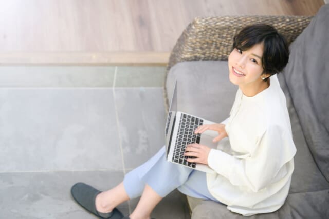 在宅チャットレディのお問い合わせもたくさんいただいてます🤗
お家でできるお仕事って良いですよね！✌

２４時間好きなタイミングでできる自由なチャットレディ✨
頑張ればその分報酬となって帰ってくるのでやりがいがありますよ♪
️
在宅でもスタッフのアドバイスは２４時間受けられますので、なかなかチャットに繋がらない…などなどどんなことでも気軽にご相談くださいね💪✨

#チャンス札幌 #CHANCE #チャットレディ #チャトレ #すすきの #札幌駅 #大通り #メイク #盛れる #詐欺メイク #18歳以上 #ノルマ無し #ボーナスあり #高収入 #日払い #スキマ時間 #稼げる副業 #在宅 #リモート #稼げる #未経験者歓迎 #ママさん歓迎 #女性スタッフ対応 #コロナ対策 #chatlady #livechat #online #在宅ワーク #24時間サポート #やりがいのある仕事